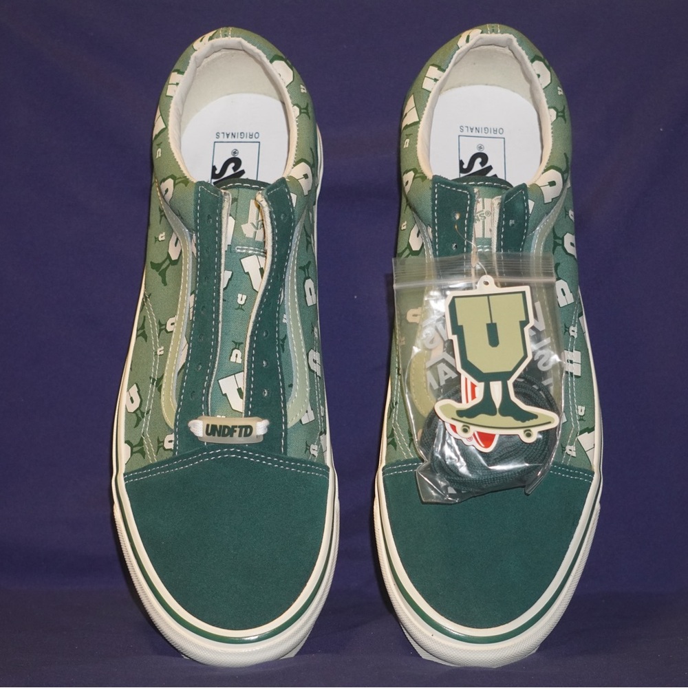 Vans old skool 
Undefeated green
Men’s 13